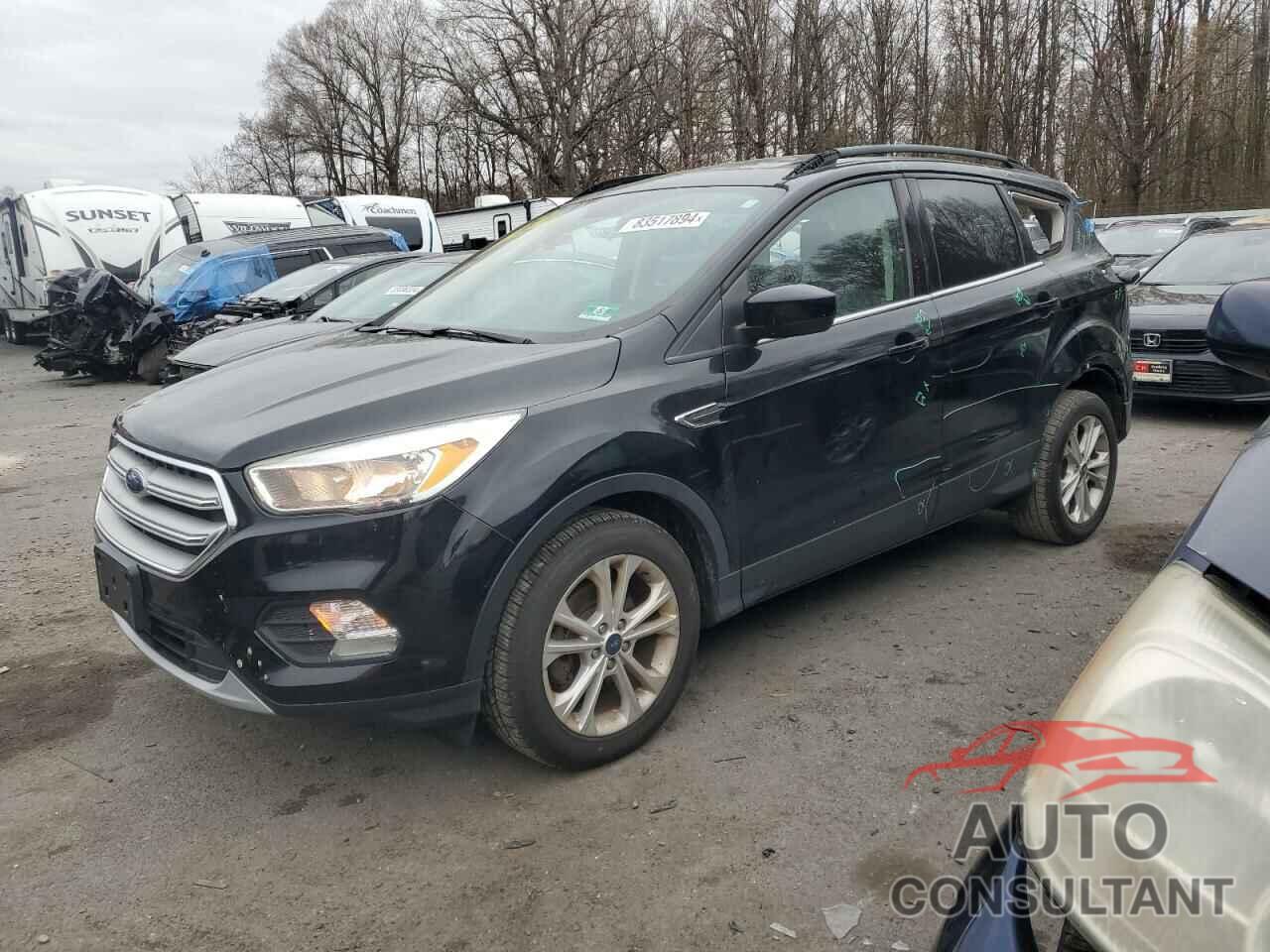 FORD ESCAPE 2018 - 1FMCU0GD3JUA01613
