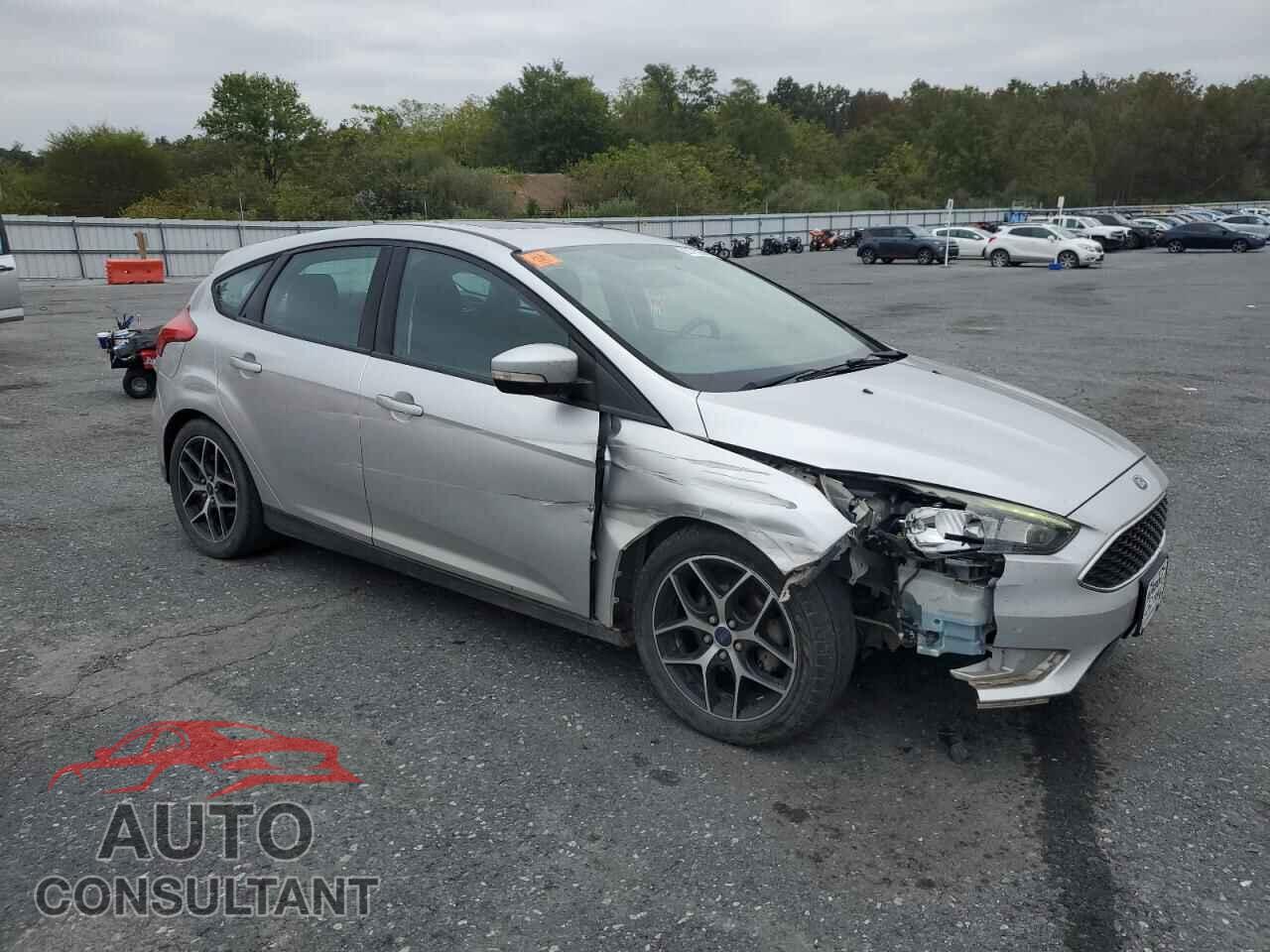 FORD FOCUS 2017 - 1FADP3M25HL274255