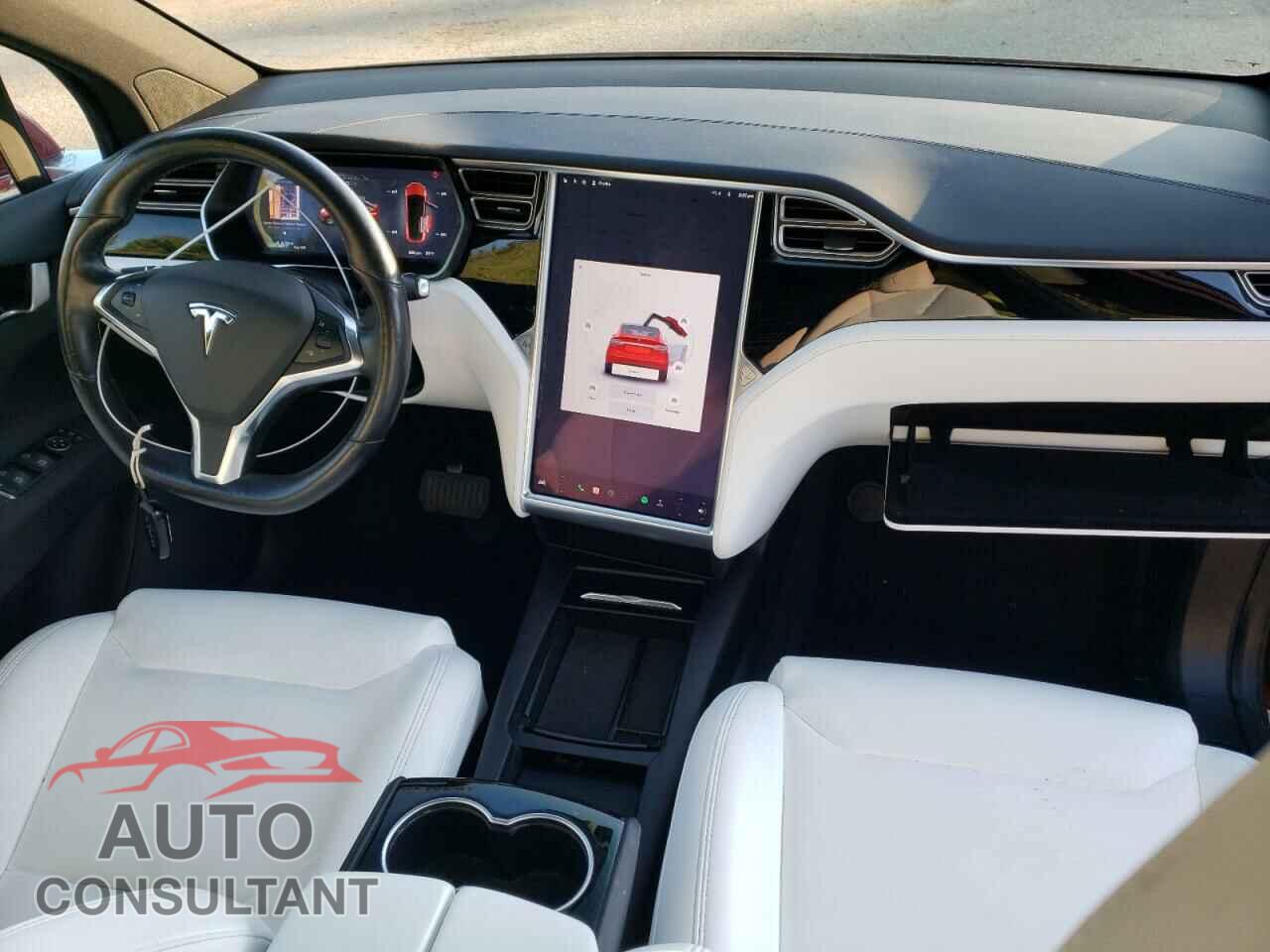TESLA MODEL X 2016 - 5YJXCAE22GF010935
