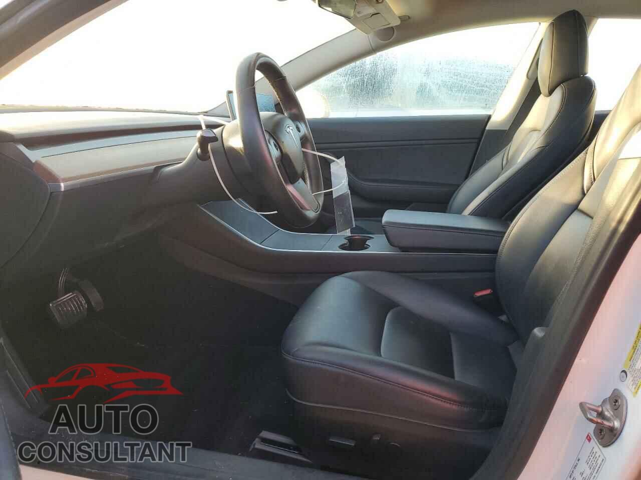 TESLA MODEL 3 2018 - 5YJ3E1EA9JF038738