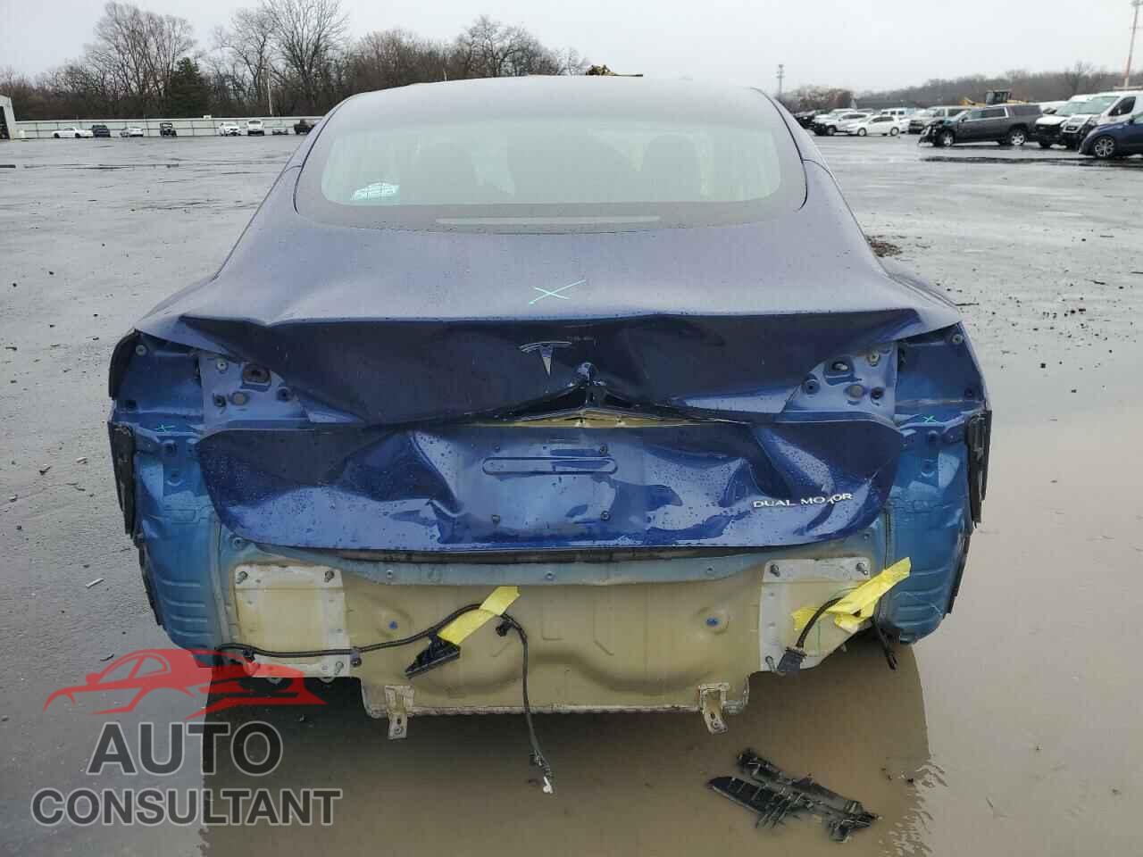 TESLA MODEL 3 2018 - 5YJ3E1EB3JF090066