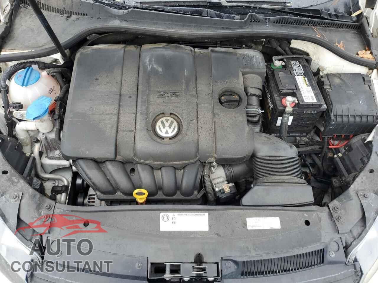 VOLKSWAGEN JETTA 2013 - 3VWPP7AJ2DM693549
