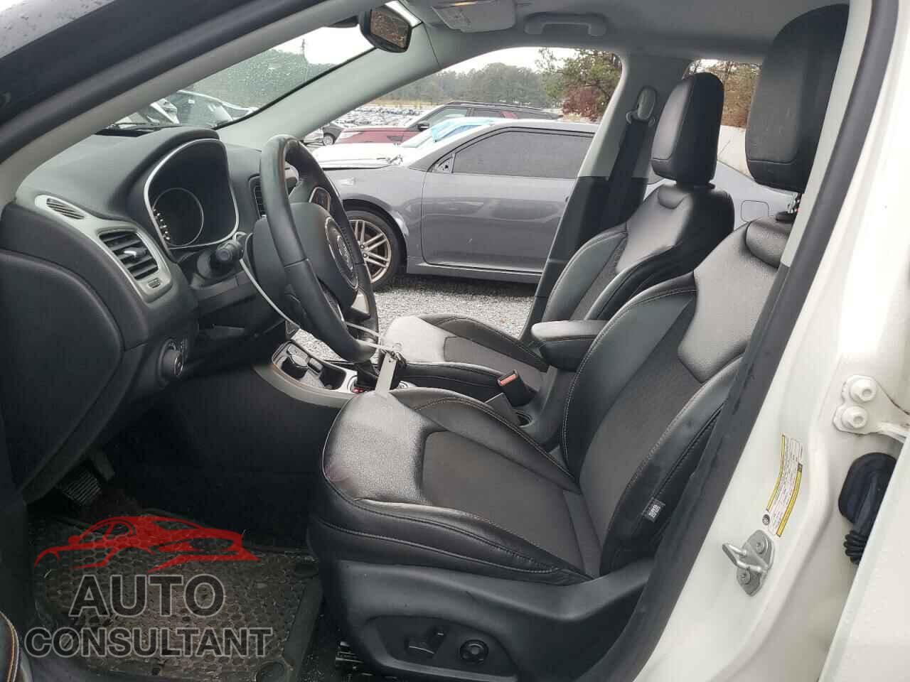 JEEP COMPASS 2018 - 3C4NJDBB1JT399837