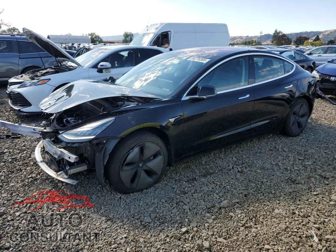 TESLA MODEL 3 2018 - 5YJ3E1EA5JF040163