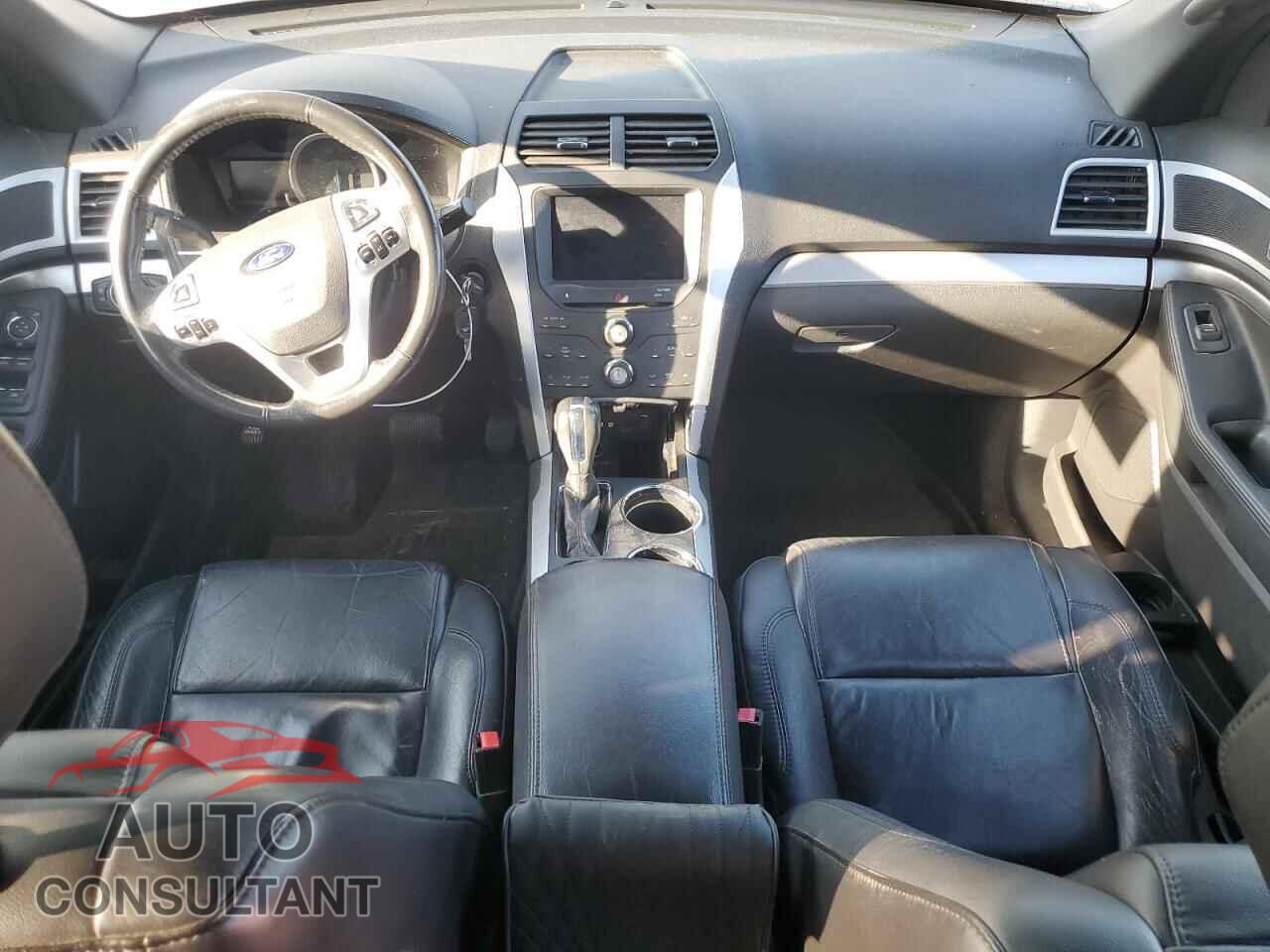 FORD EXPLORER 2011 - 1FMHK7D8XBGA38296