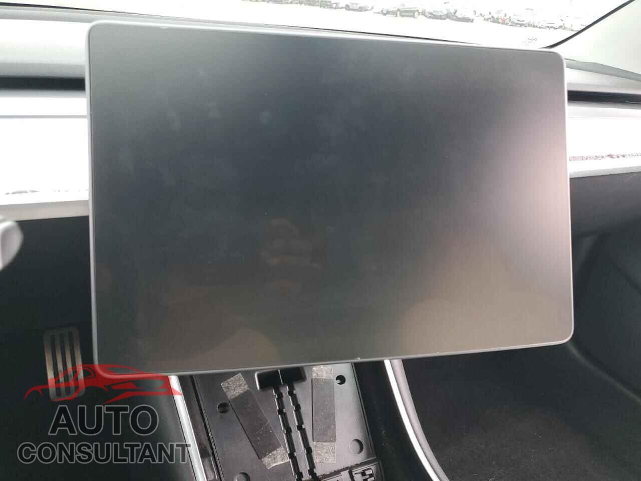 TESLA MODEL 3 2019 - 5YJ3E1EB6KF230497