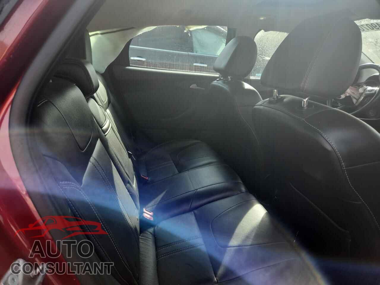 FORD FOCUS 2013 - 1FADP3N26DL113437