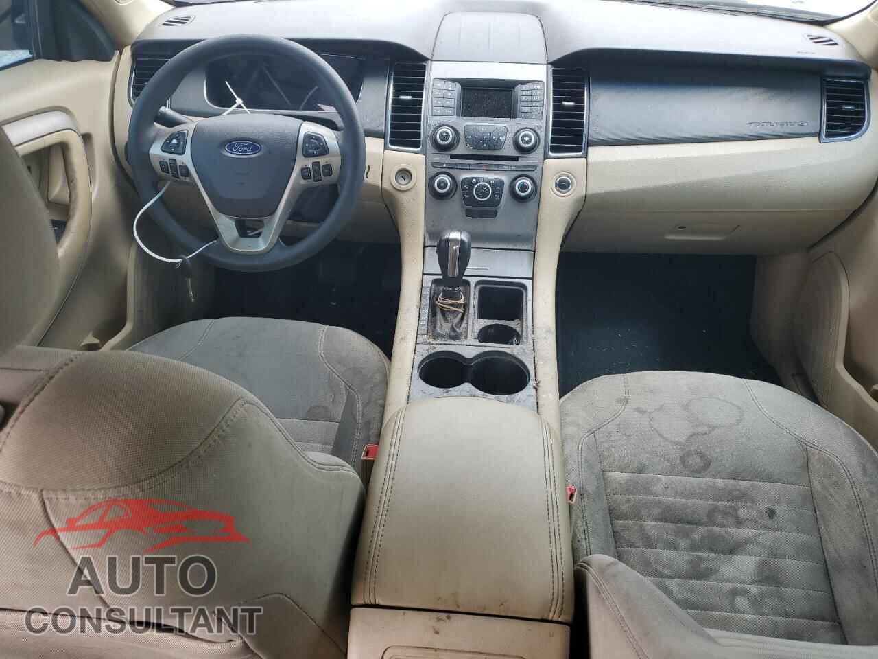 FORD TAURUS 2015 - 1FAHP2D89FG158465