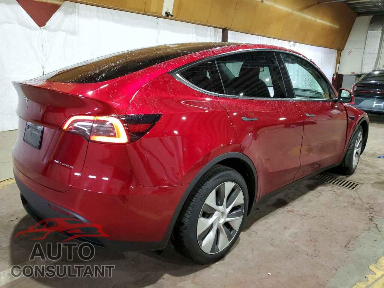 TESLA MODEL Y 2024 - 7SAYGDEE7RA272358