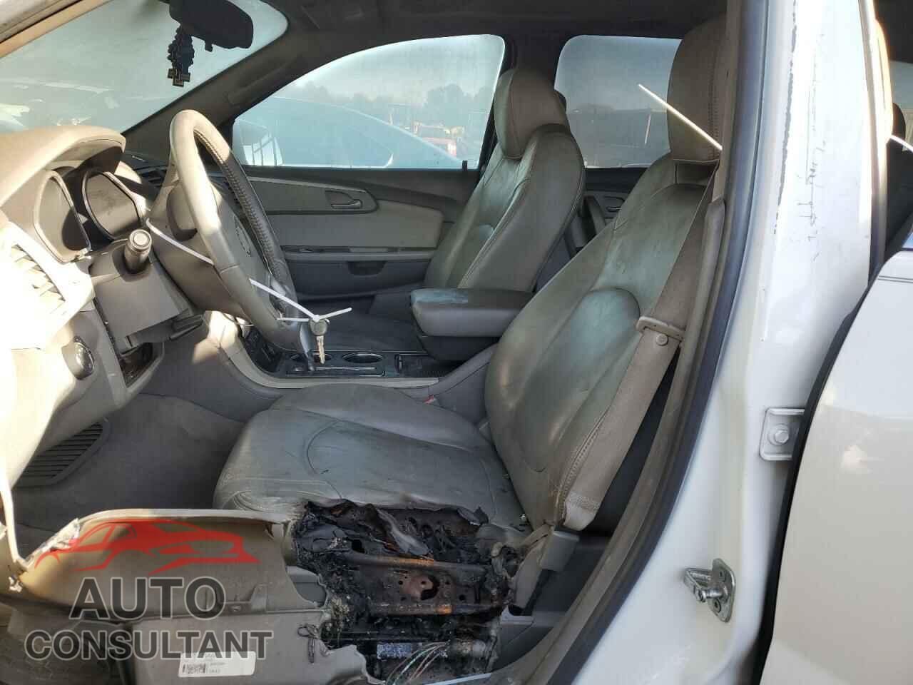 CHEVROLET TRAVERSE 2010 - 1GNLRFED9AJ213596