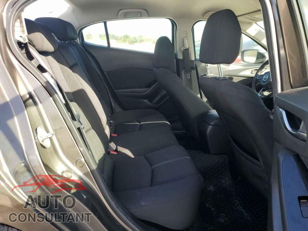 MAZDA 3 2018 - 3MZBN1U75JM171118