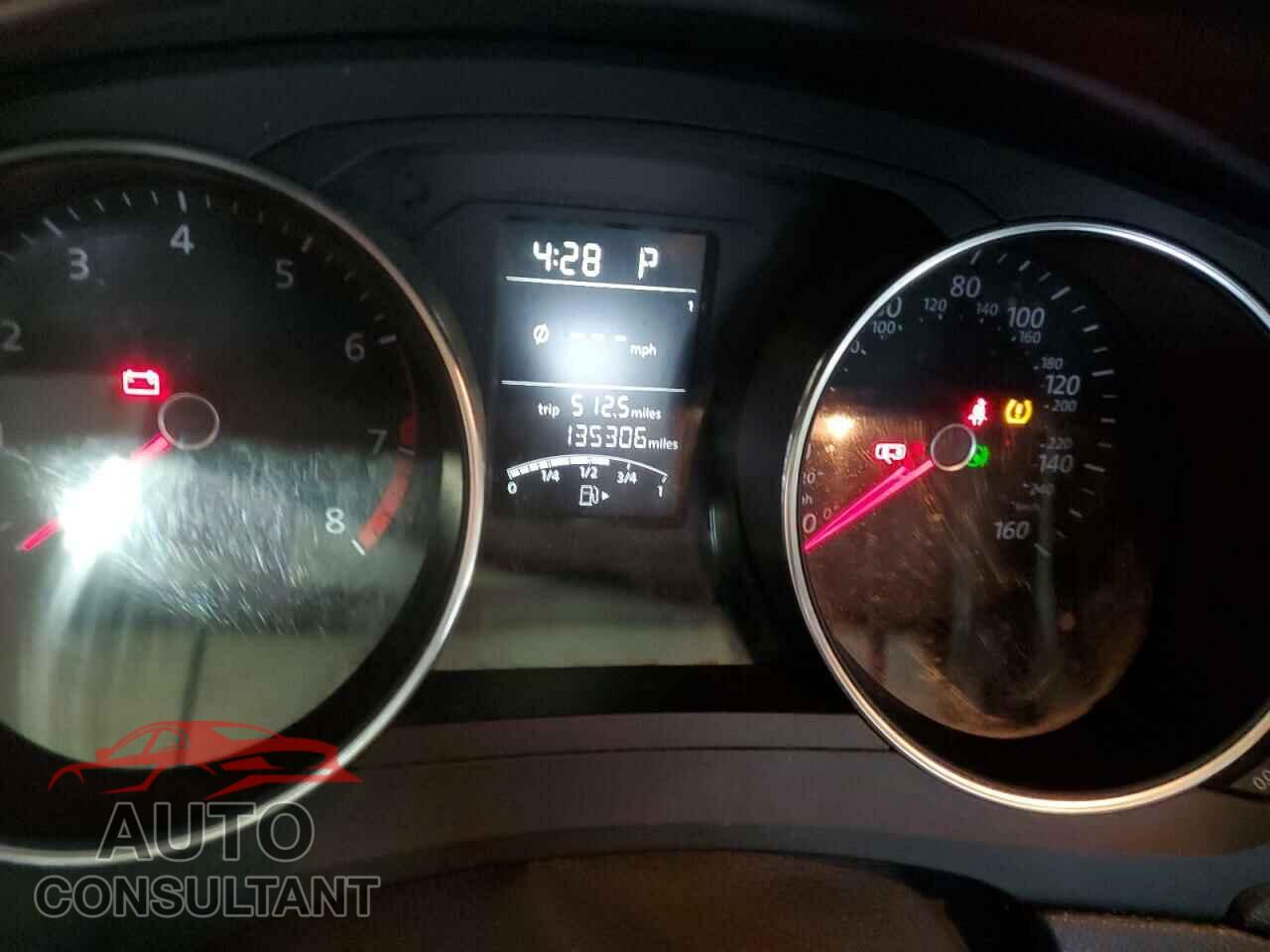 VOLKSWAGEN JETTA 2017 - 3VW2B7AJ5HM331987