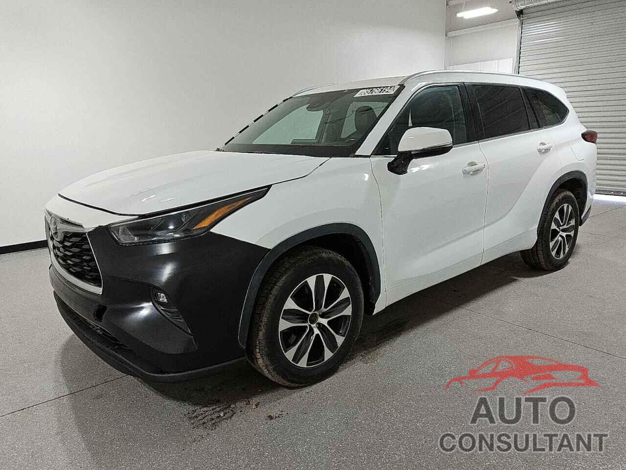 TOYOTA HIGHLANDER 2022 - 5TDGZRAH5NS543829