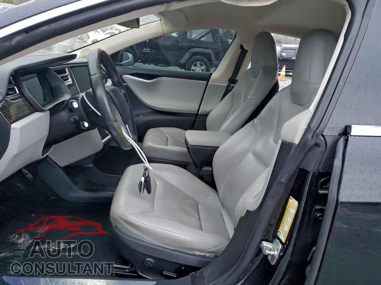 TESLA MODEL S 2015 - 5YJSA1S20FF082722