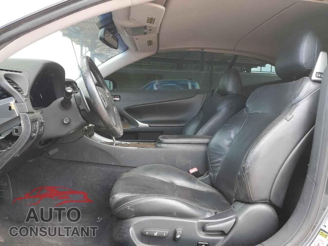 LEXUS IS 2011 - JTHFF2C27B2515472