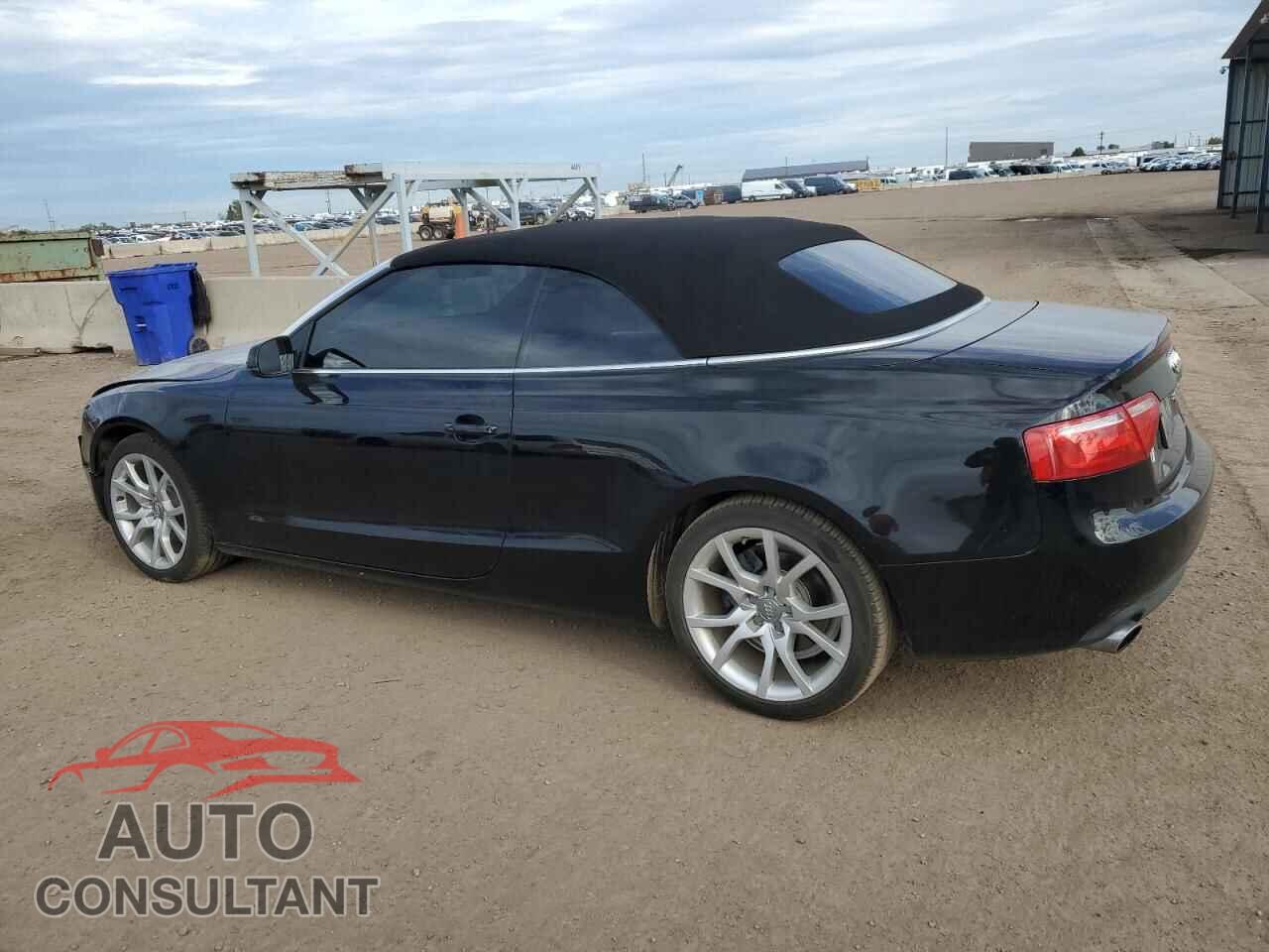 AUDI A5 2011 - WAUCFAFH3BN006926