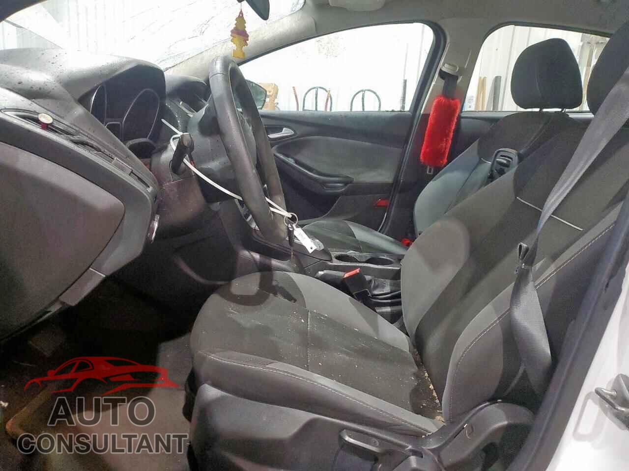 FORD FOCUS 2014 - 1FADP3F27EL225616