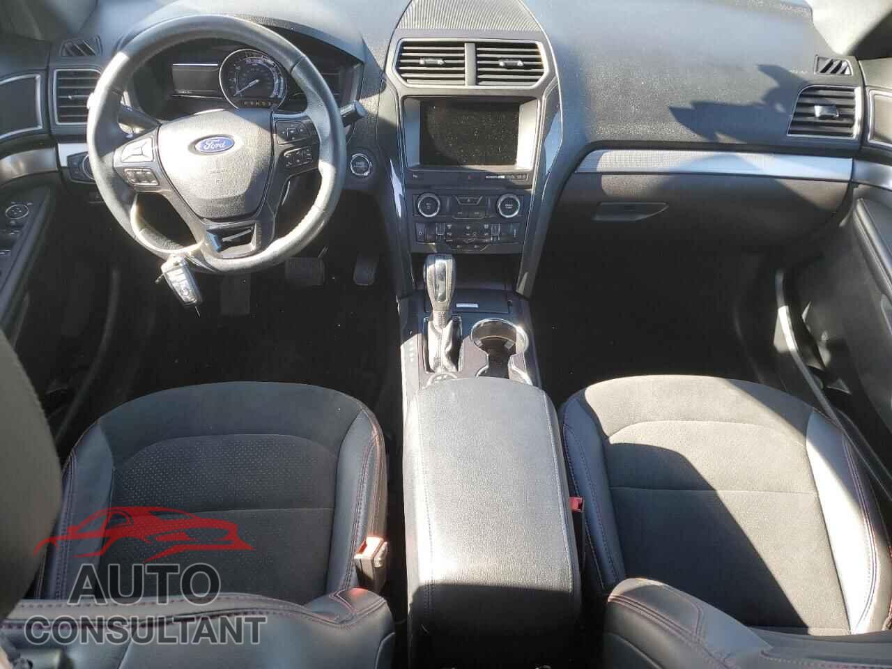 FORD EXPLORER 2018 - 1FM5K8D84JGB54276