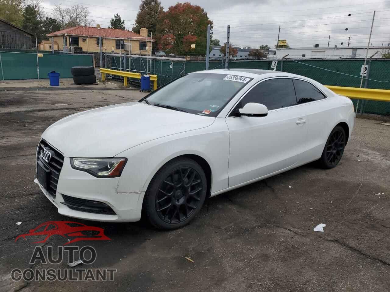 AUDI A5 2013 - WAULFAFR4DA001172