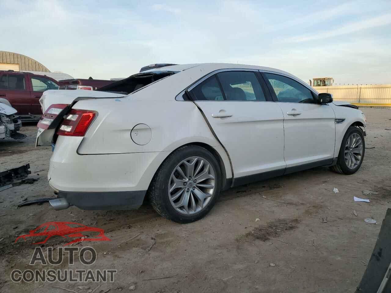 FORD TAURUS 2011 - 1FAHP2FW5BG113304