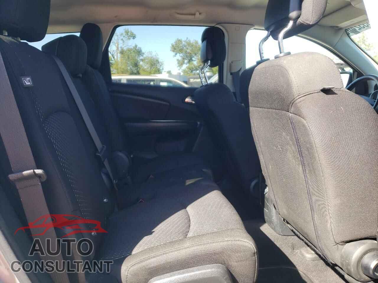 DODGE JOURNEY 2019 - 3C4PDCBB7KT870384