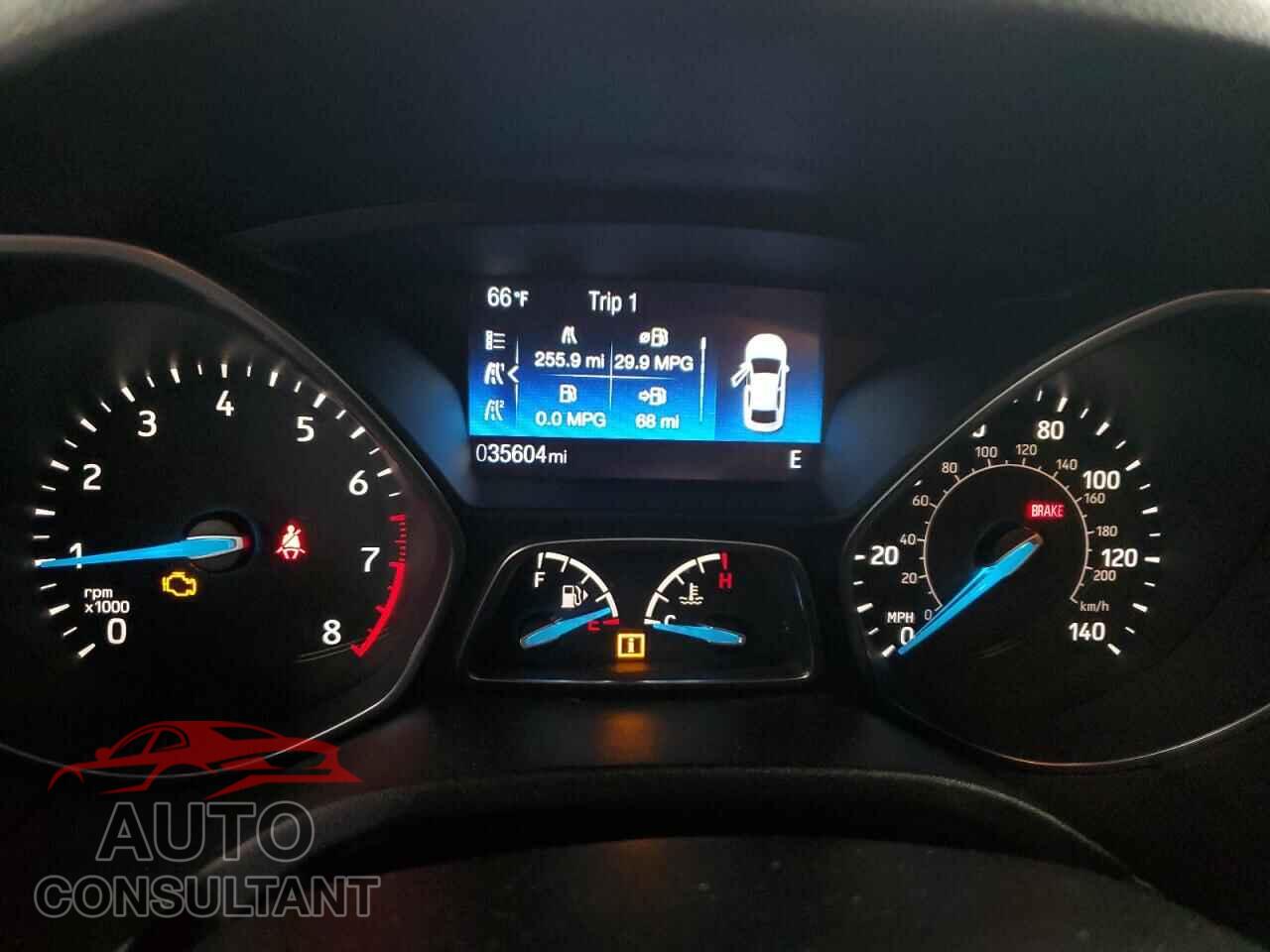 FORD FOCUS 2015 - 1FADP3FE8FL355142