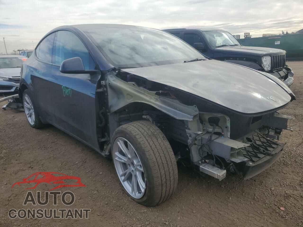TESLA MODEL Y 2023 - 7SAYGDEE7PF715219
