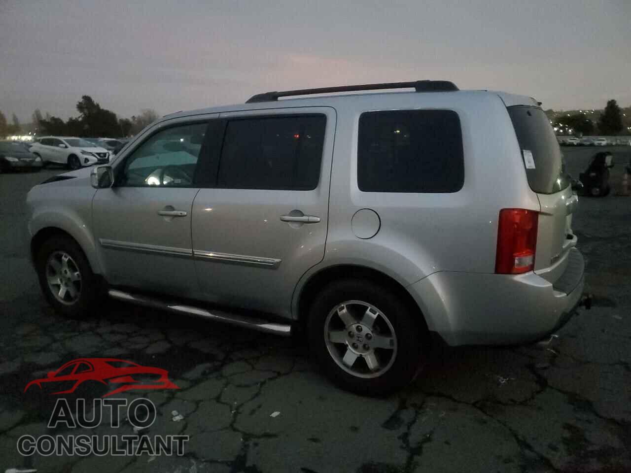 HONDA PILOT 2011 - 5FNYF4H9XBB087860