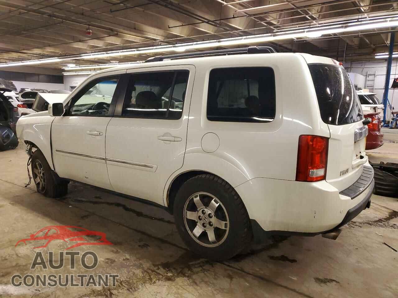 HONDA PILOT 2011 - 5FNYF4H9XBB027156