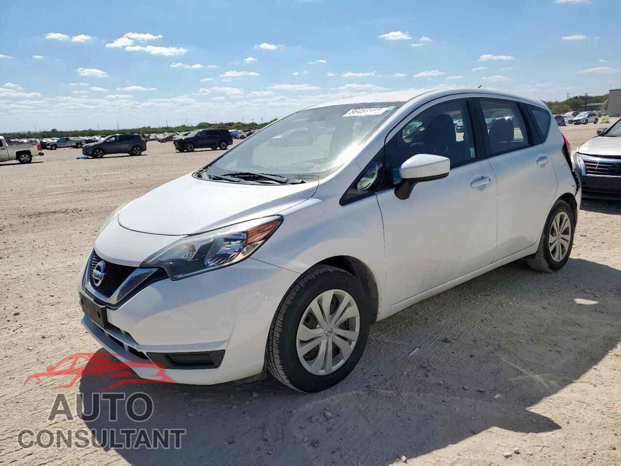 NISSAN VERSA 2018 - 3N1CE2CP4JL360155