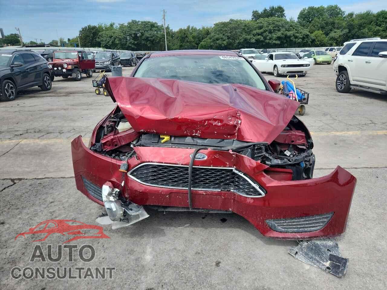 FORD FOCUS 2017 - 1FADP3F27HL209260