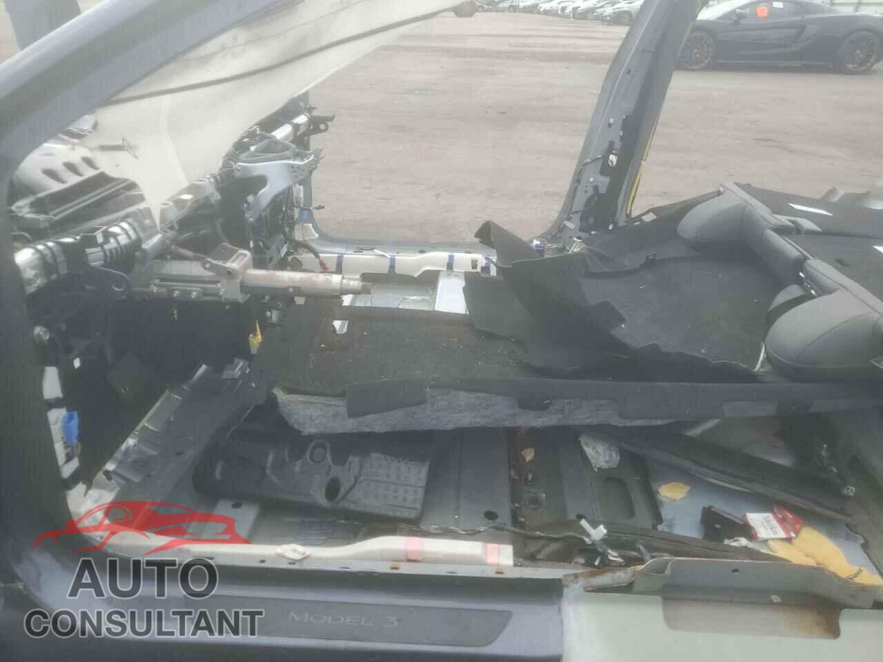 TESLA MODEL 3 2023 - 5YJ3E1EA0PF451642