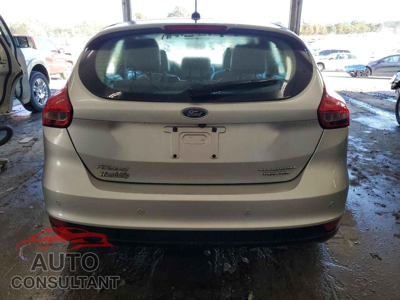 FORD FOCUS 2016 - 1FADP3N26GL302478