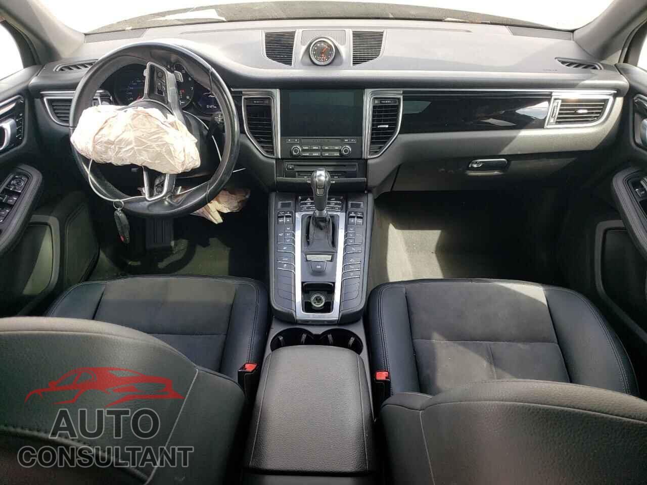 PORSCHE MACAN 2018 - WP1AA2A58JLB15645