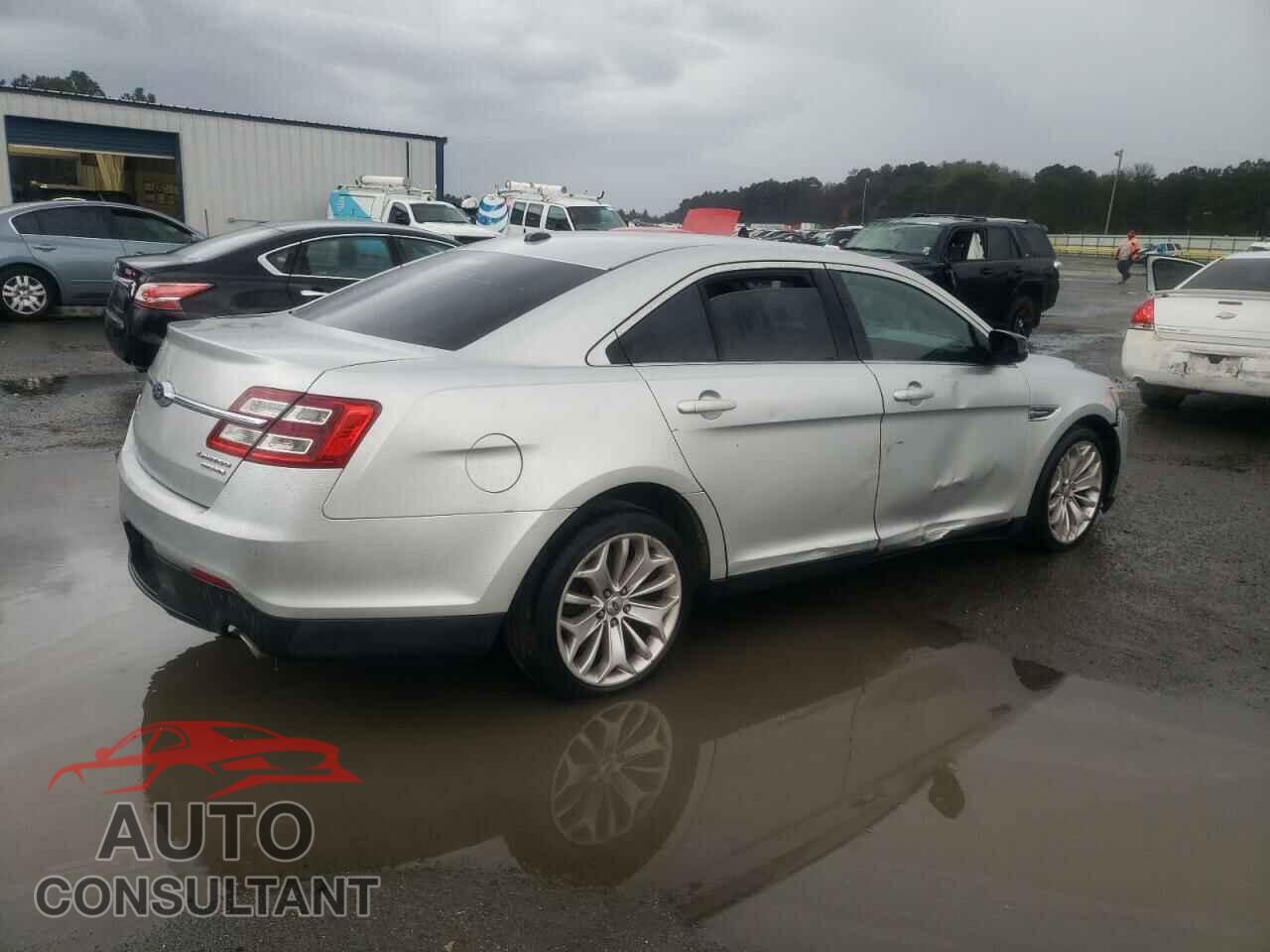 FORD TAURUS 2013 - 1FAHP2F89DG136721