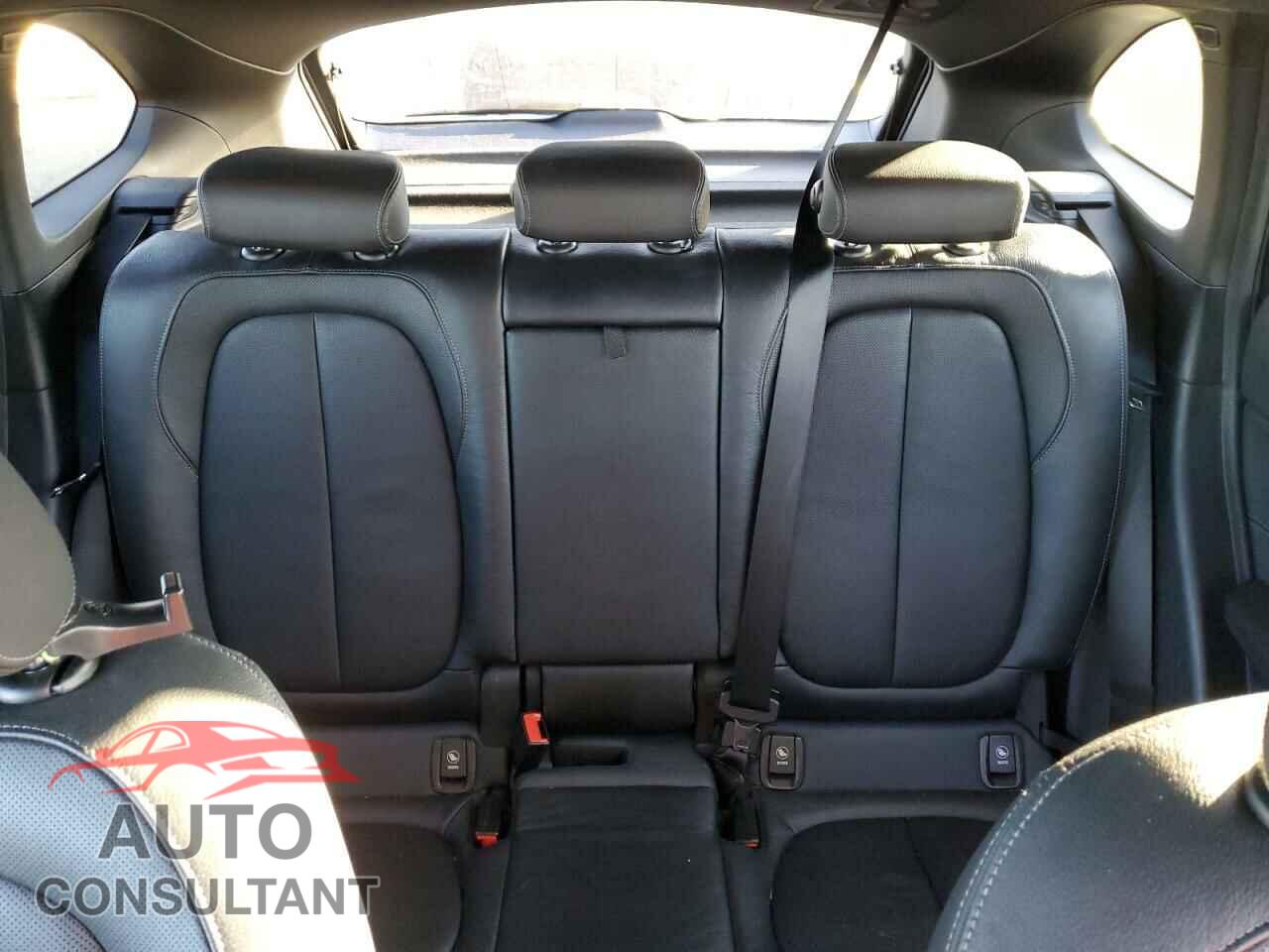 BMW X1 2018 - WBXHT3C34J5L24593