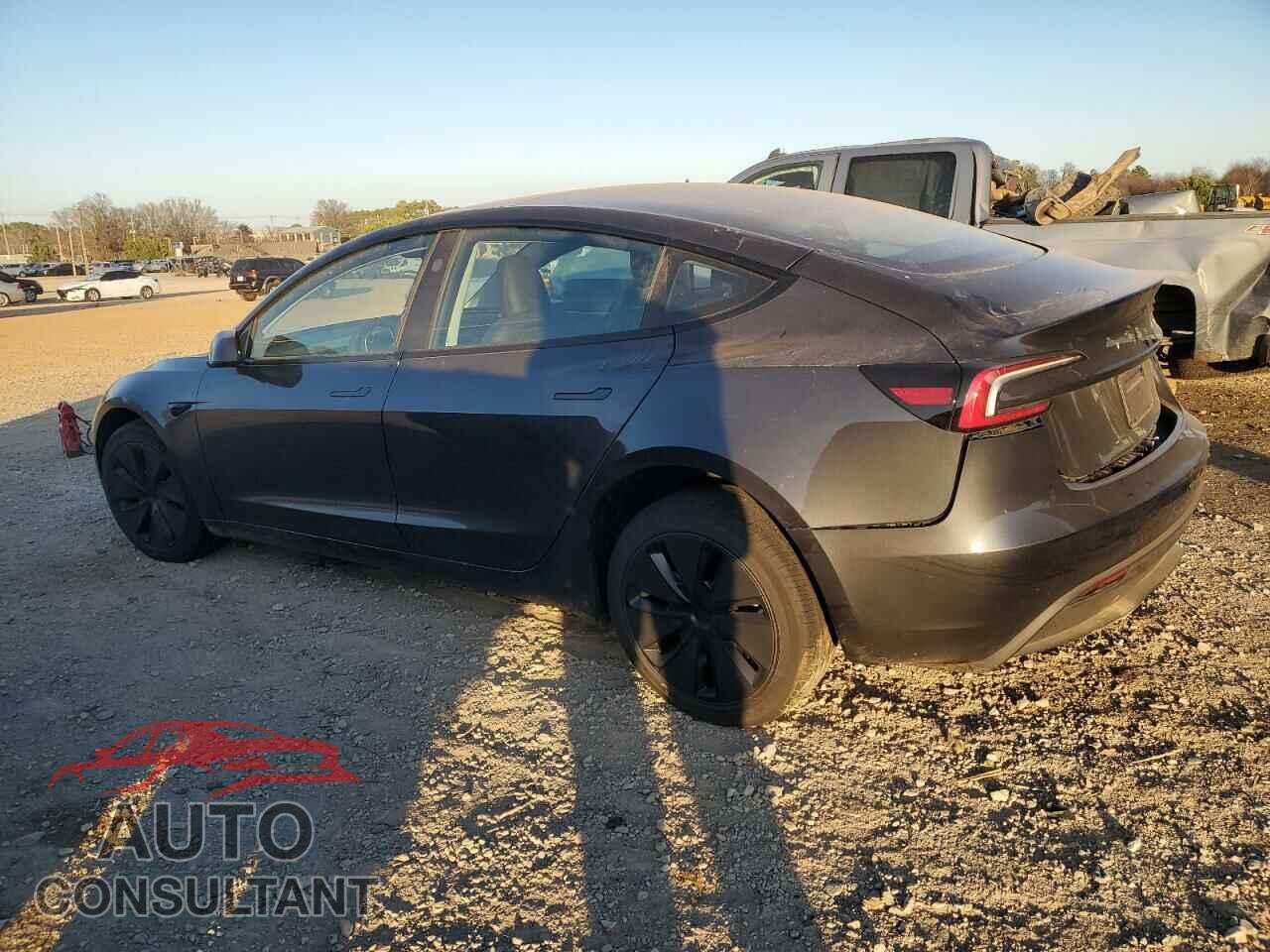 TESLA MODEL 3 2024 - 5YJ3E1EA1RF846593