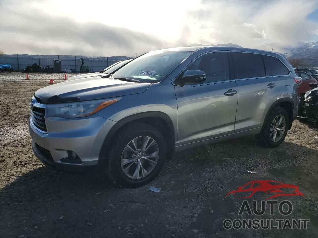 TOYOTA HIGHLANDER 2015 - 5TDBKRFH8FS161321