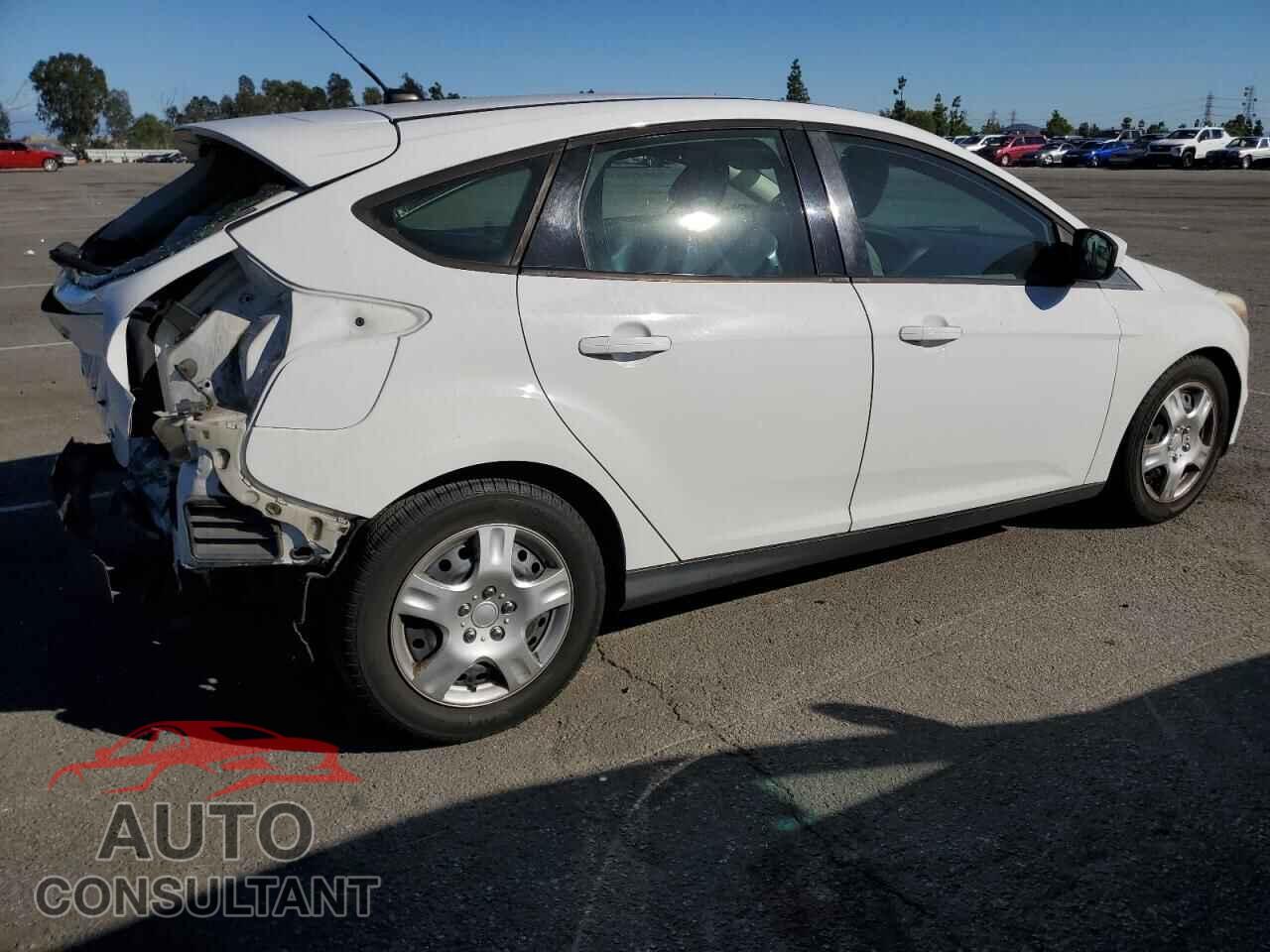 FORD FOCUS 2012 - 1FAHP3K28CL273744