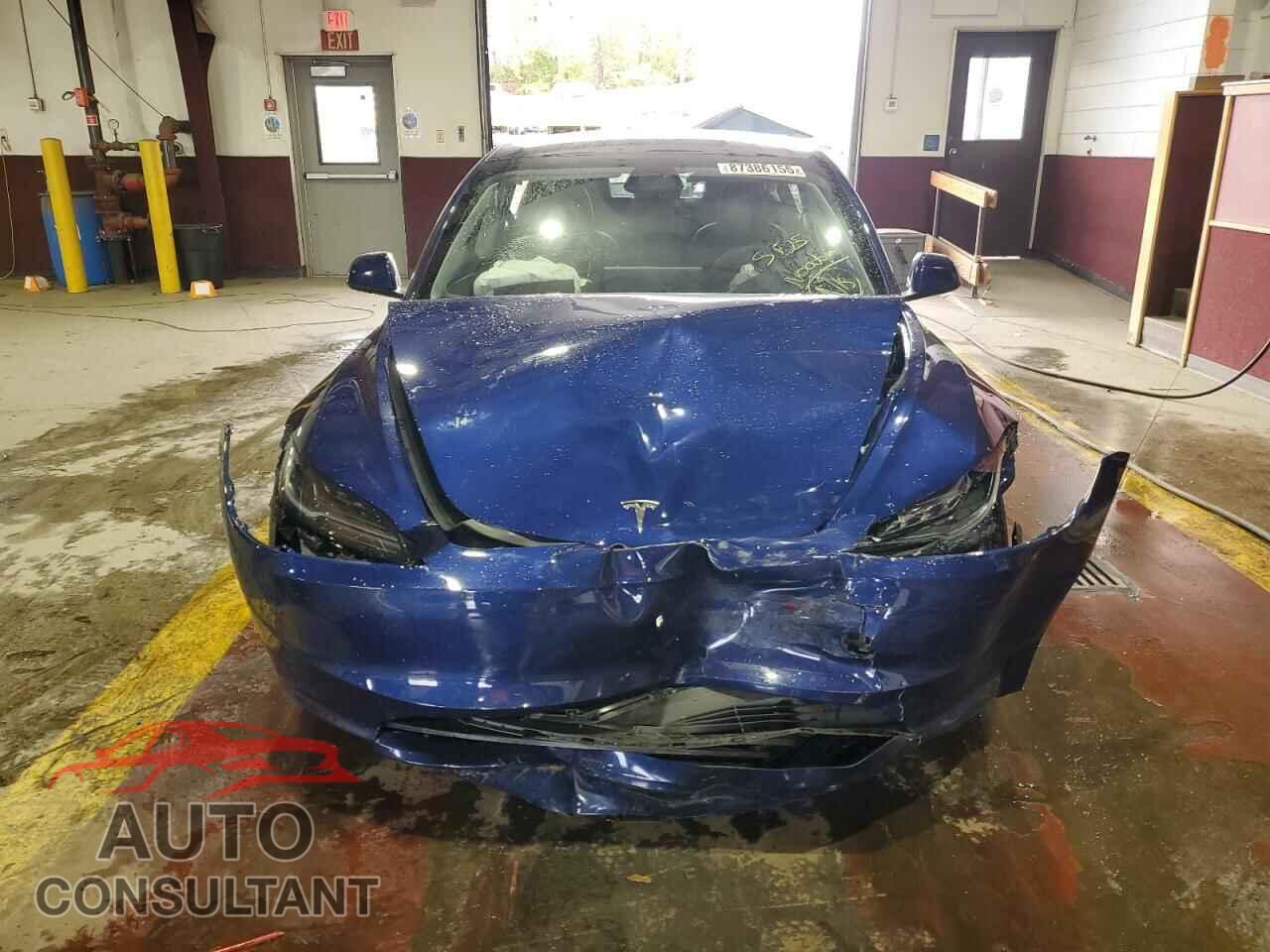 TESLA MODEL 3 2025 - 5YJ3E1EA4SF984389