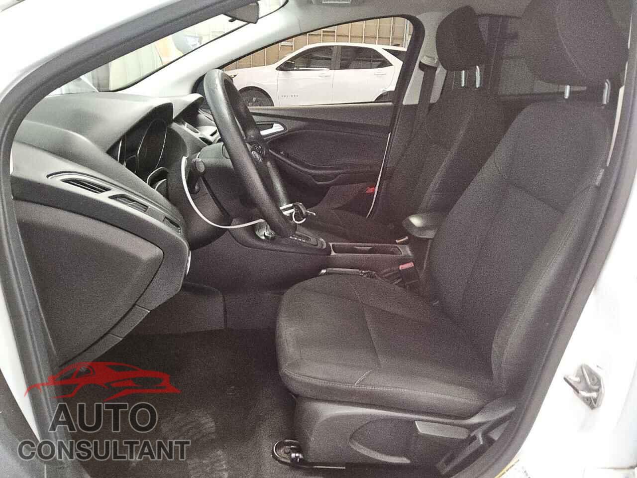 FORD FOCUS 2016 - 1FADP3K28GL325507
