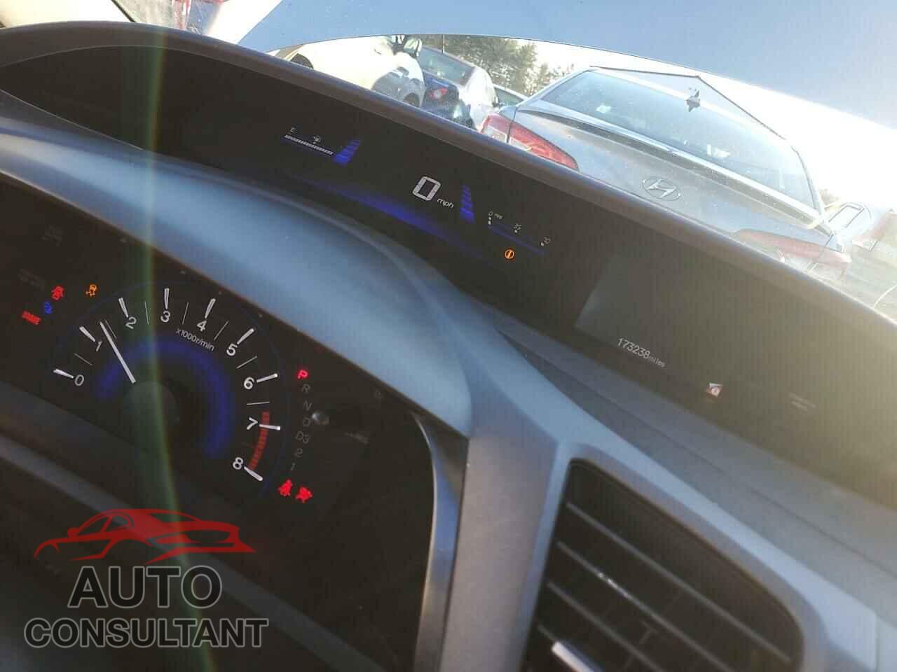 HONDA CIVIC 2012 - 2HGFB2F52CH308582