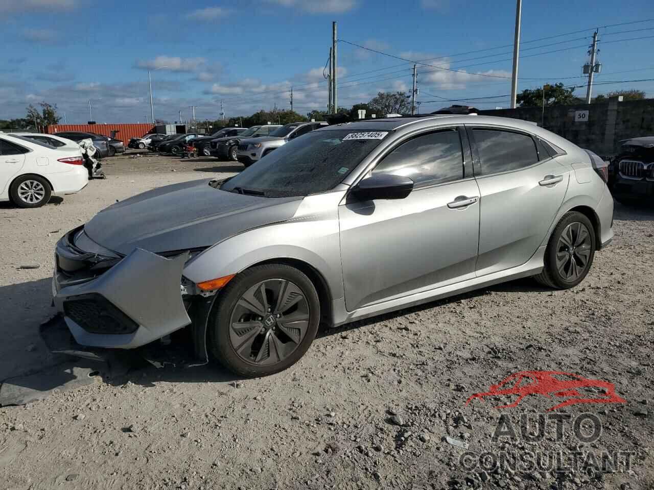HONDA CIVIC 2017 - SHHFK7H51HU213435
