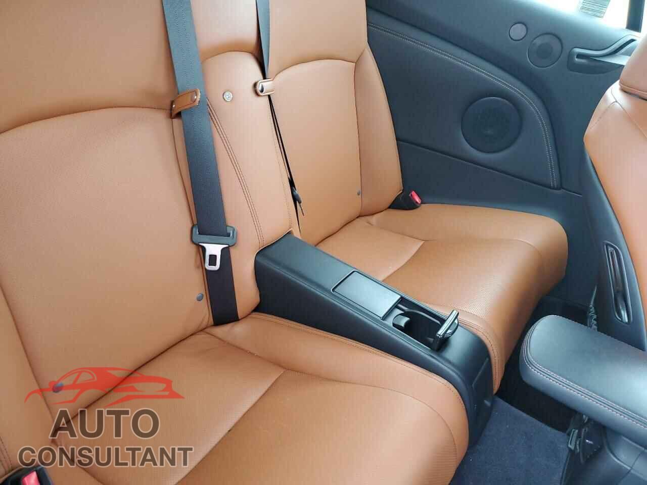 LEXUS IS 2014 - JTHFF2C21E2530893