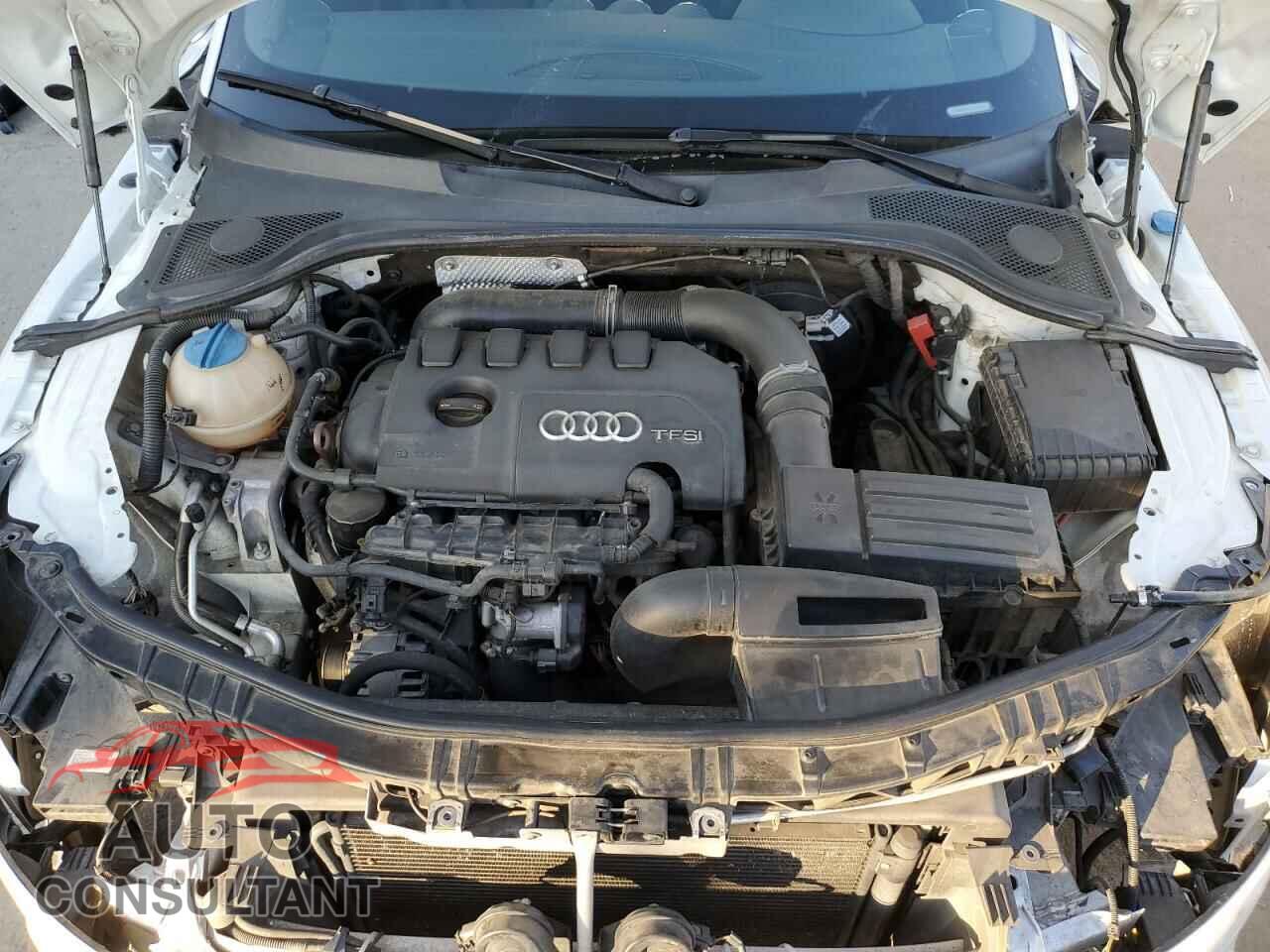 AUDI TT 2013 - TRUBFAFK3D1006077