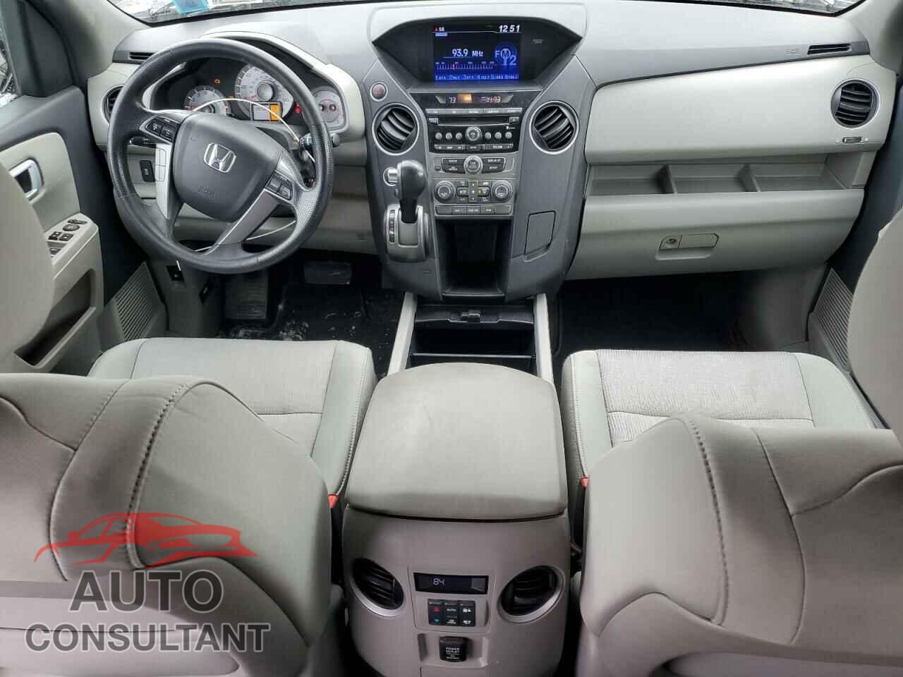 HONDA PILOT 2013 - 5FNYF4H47DB038560