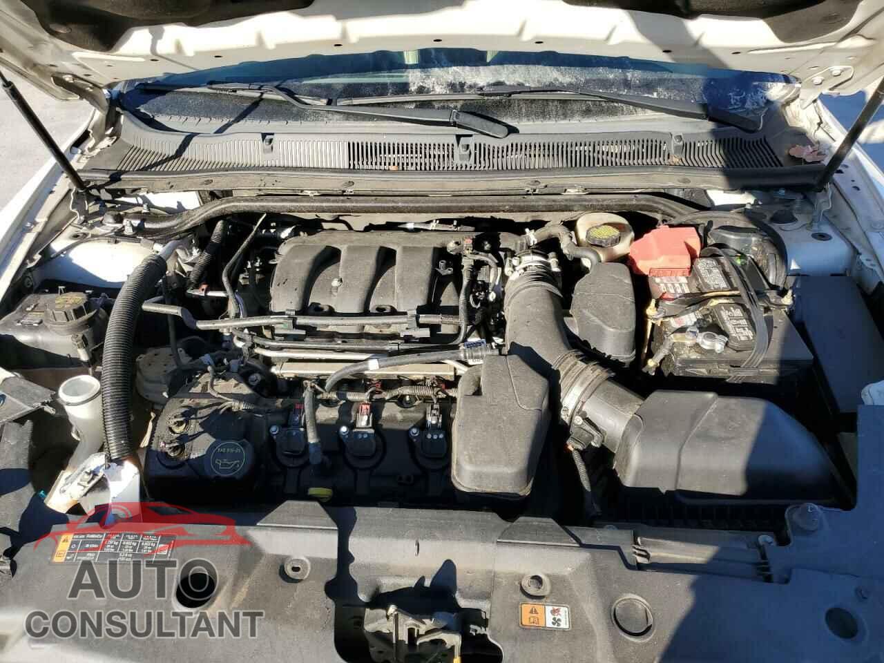 FORD TAURUS 2015 - 1FAHP2E85FG163046