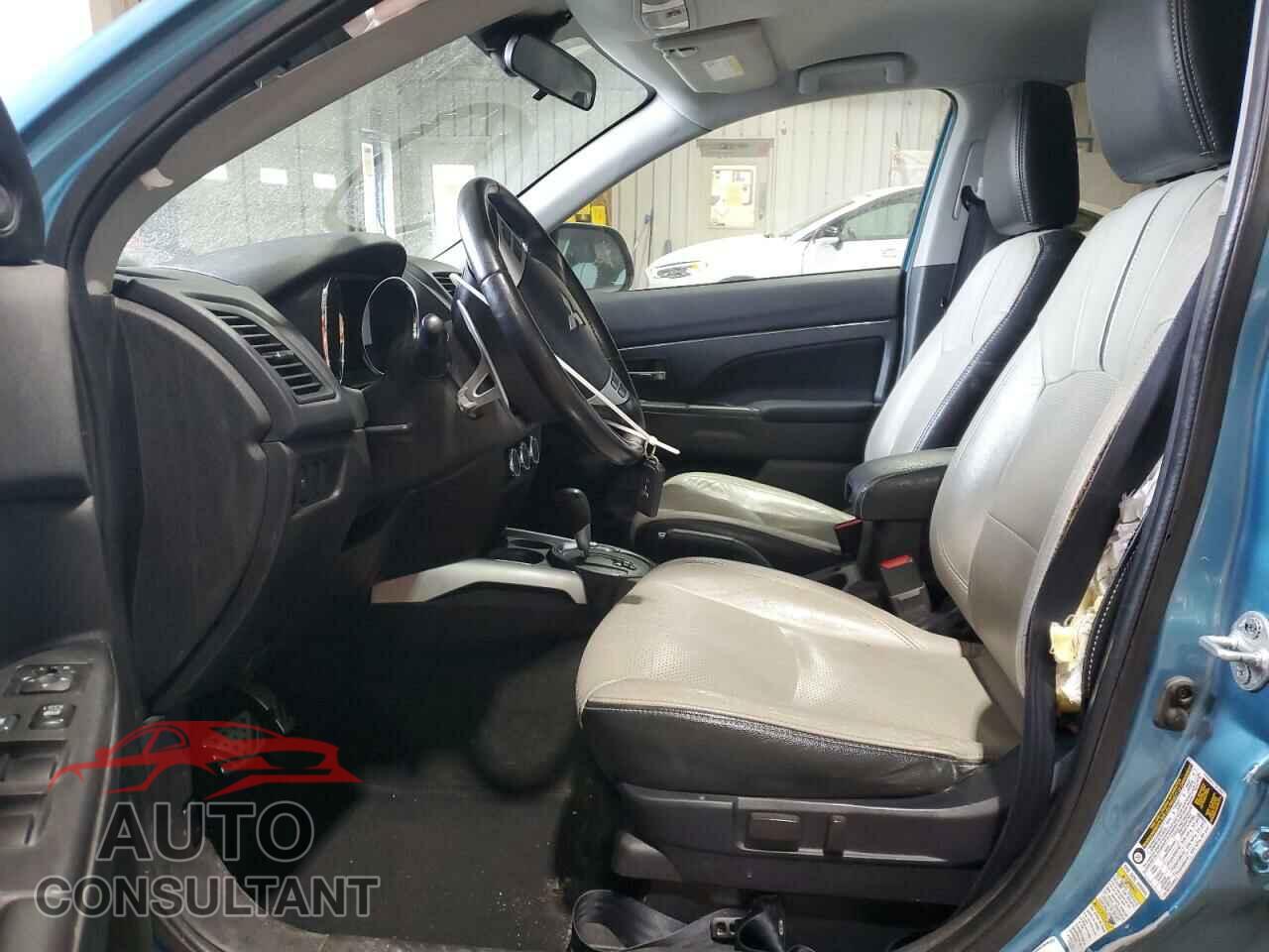 MITSUBISHI OUTLANDER 2013 - 4A4AR5AU9DE021892