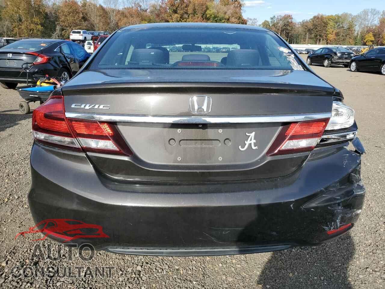 HONDA CIVIC 2013 - 2HGFB2F57DH586833
