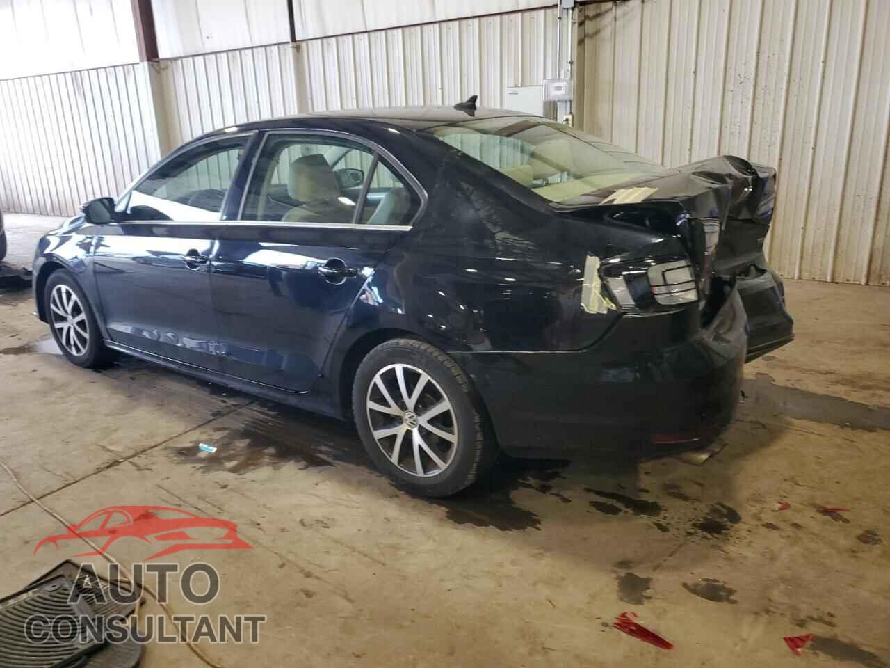 VOLKSWAGEN JETTA 2017 - 3VWDB7AJ7HM337833
